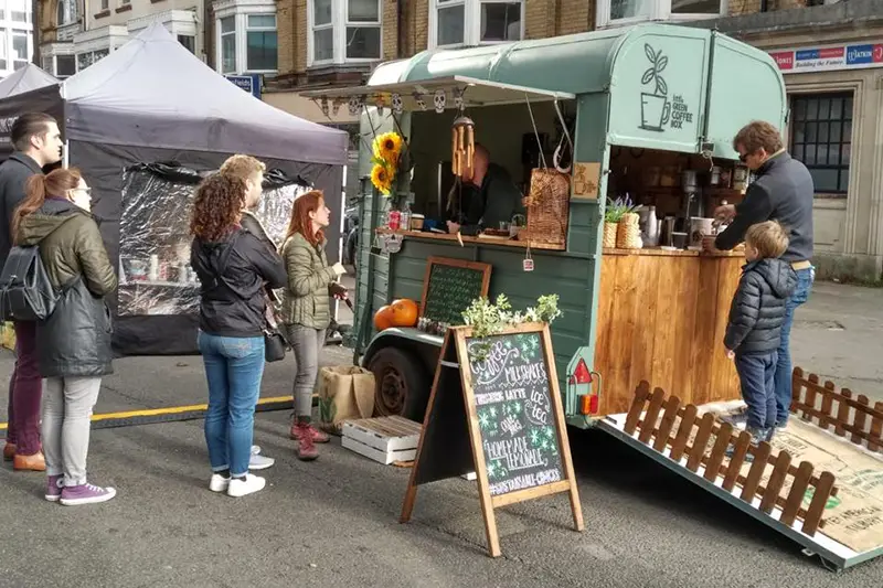 Little green coffee box eco friendly horse box design Coffee box eco friendly packaging retail showing design